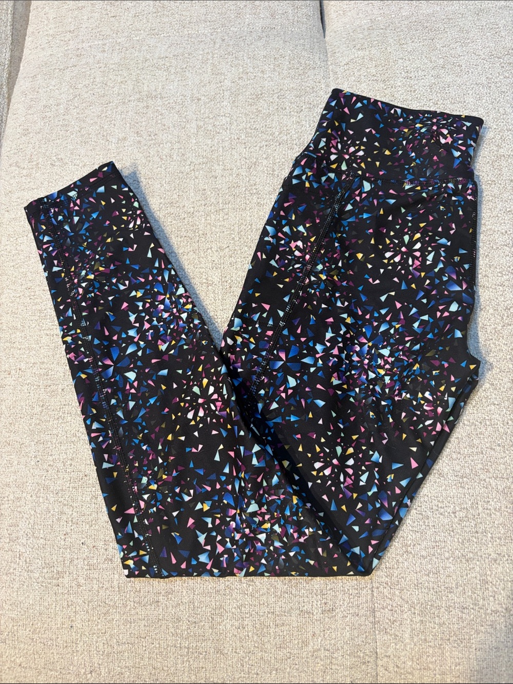 NWOT: DSG Girls Black Leggings with Multicolor Confetti Triangle Print